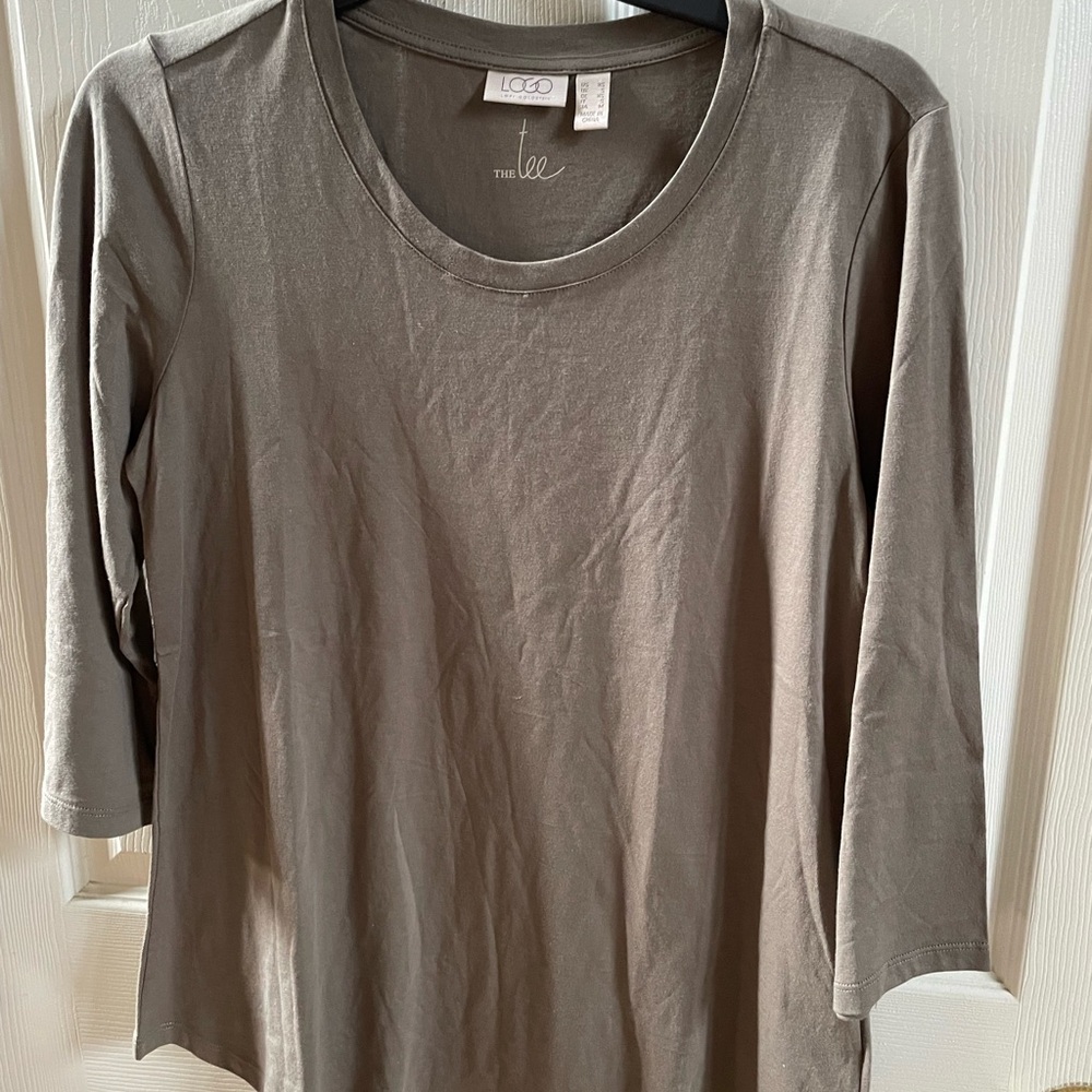 LOGO by Lori Goldstein Women's olive Long Sleeve Tee